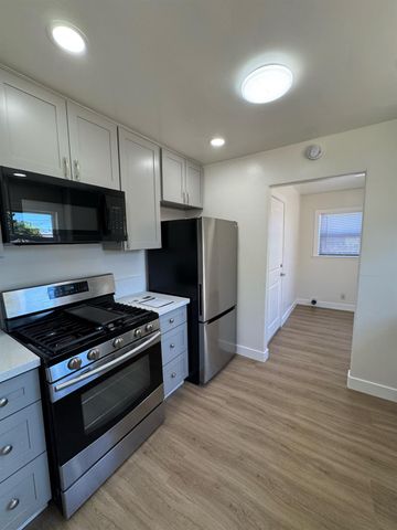 4501-4812 , C Roosevelt Ave, Sacramento, CA 95820