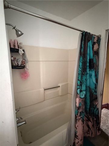840 Beckford St, New Castle, PA 16101