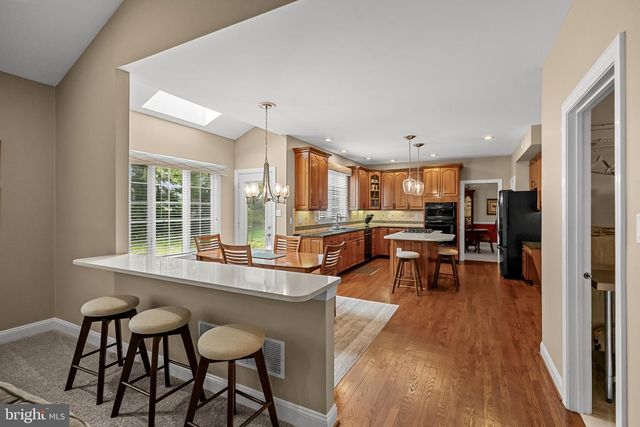 144 COUNTRY CLUB DR, Moorestown, NJ 08057