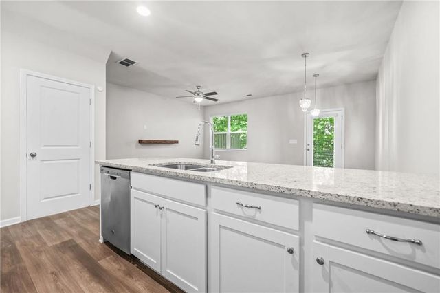 3181 Meadowstone Lane SW, Atlanta, GA 30331