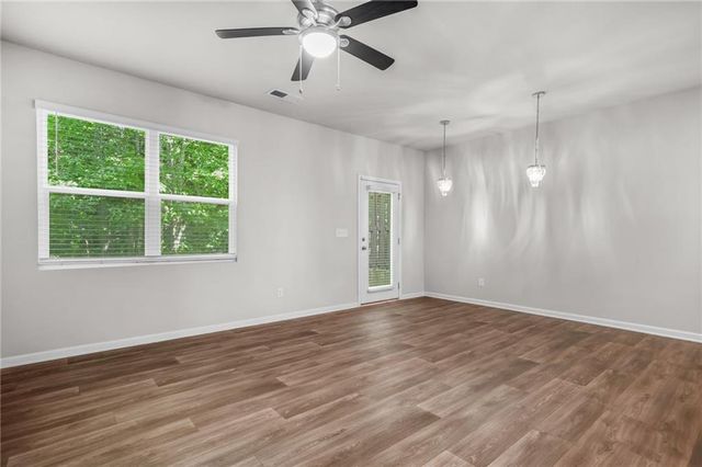 3181 Meadowstone Lane SW, Atlanta, GA 30331