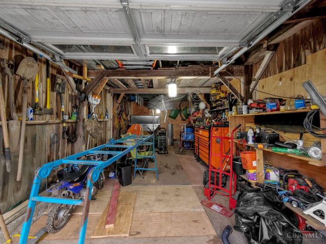 901 Oak Grove Road, Clark Twp, OH 45146