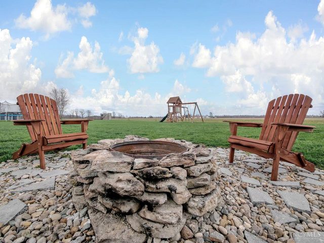 901 Oak Grove Road, Clark Twp, OH 45146