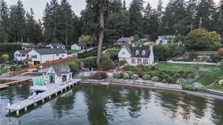 10007 Lake Steilacoom Drive SW, Lakewood, WA 98498