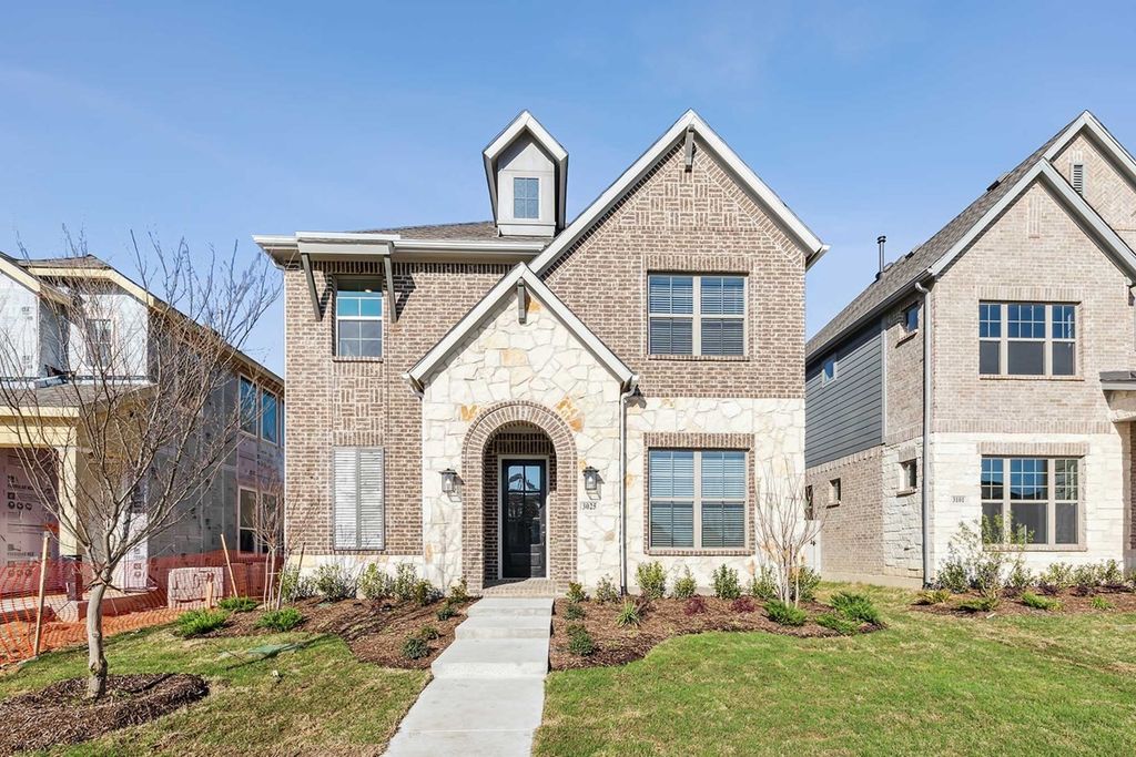 1904 Cola Drive, Van Alstyne, TX 75495