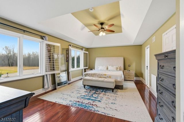 8 Spring Hunter Ct, Green Twp., NJ 07821