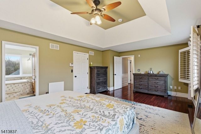 8 Spring Hunter Ct, Green Twp., NJ 07821