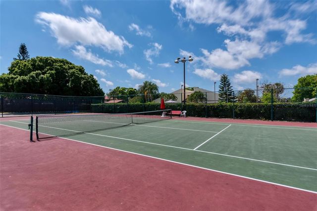 3223 BENEVA ROAD 101, Sarasota, FL 34232