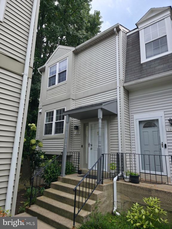 5994 ANNABERG PL #174, Burke, VA 22015