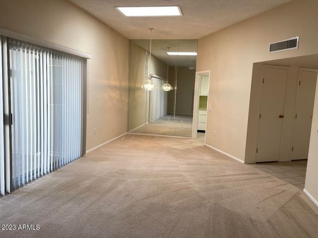 16810 N Boswell Boulevard, Sun City, AZ 85351