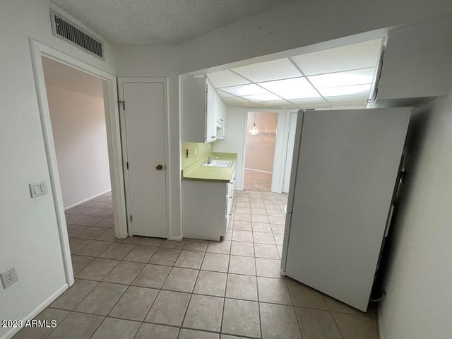 16810 N Boswell Boulevard, Sun City, AZ 85351
