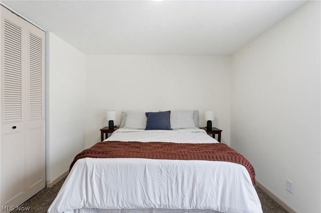 1065 Shadowlawn Drive, Ravenna, OH 44266