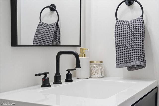 1065 Shadowlawn Drive, Ravenna, OH 44266