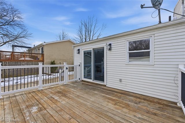 1065 Shadowlawn Drive, Ravenna, OH 44266