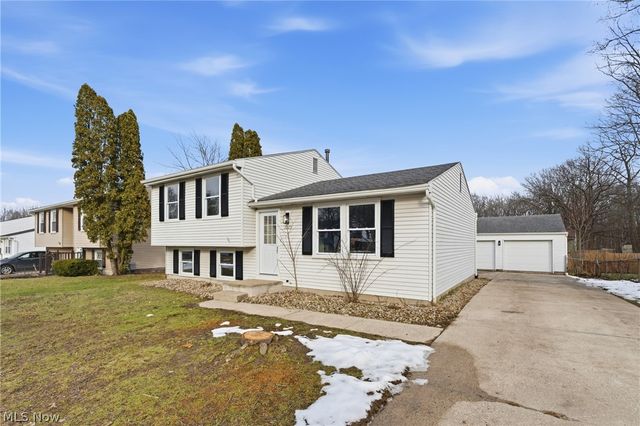 1065 Shadowlawn Drive, Ravenna, OH 44266