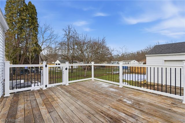 1065 Shadowlawn Drive, Ravenna, OH 44266