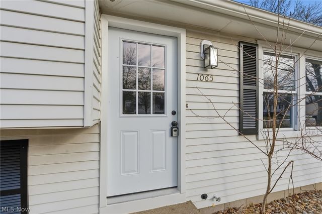 1065 Shadowlawn Drive, Ravenna, OH 44266