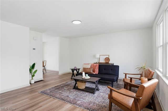 1065 Shadowlawn Drive, Ravenna, OH 44266