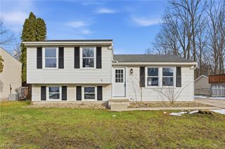 1065 Shadowlawn Drive, Ravenna, OH 44266