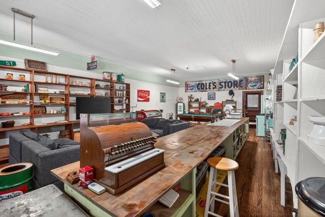 11710 Nashville Hwy, Baxter, TN 38544