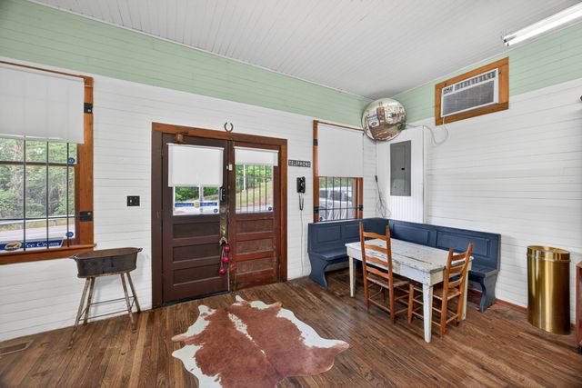 11710 Nashville Hwy, Baxter, TN 38544