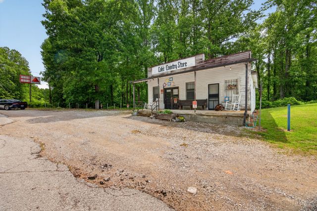 11710 Nashville Hwy, Baxter, TN 38544