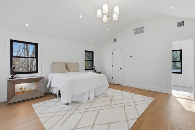 10 Tramposh Lane, Hampton Bays, NY 11946