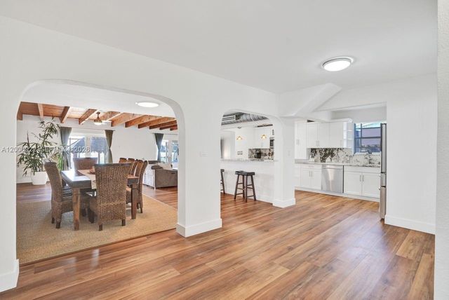 17501 NW 85th Ave, Hialeah, FL 33015