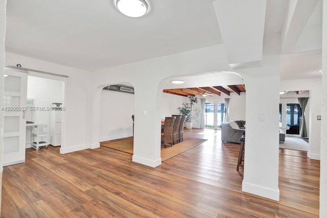 17501 NW 85th Ave, Hialeah, FL 33015