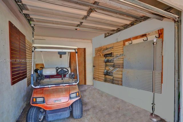 17501 NW 85th Ave, Hialeah, FL 33015