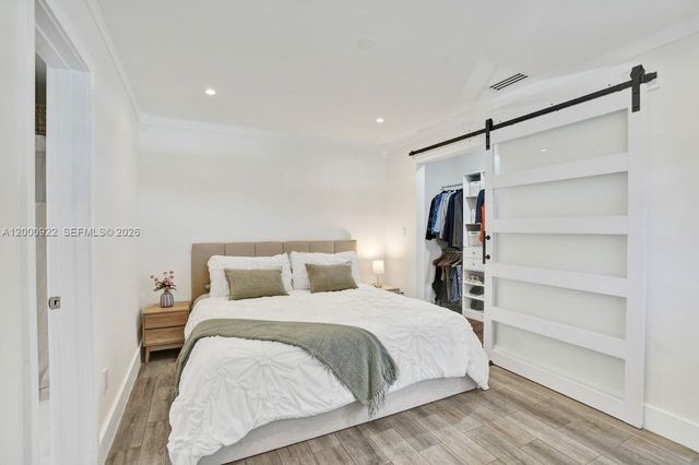 17501 NW 85th Ave, Hialeah, FL 33015