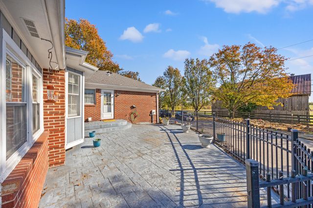 1360 Hoover Pike, Nicholasville, KY 40356