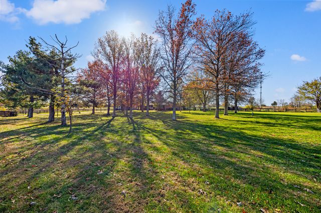 1360 Hoover Pike, Nicholasville, KY 40356