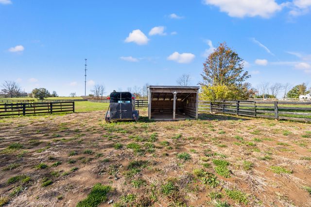 1360 Hoover Pike, Nicholasville, KY 40356