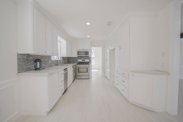 1419 Chestnut Ridge Road, Houston, TX 77339