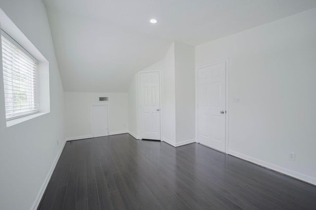 1419 Chestnut Ridge Road, Houston, TX 77339