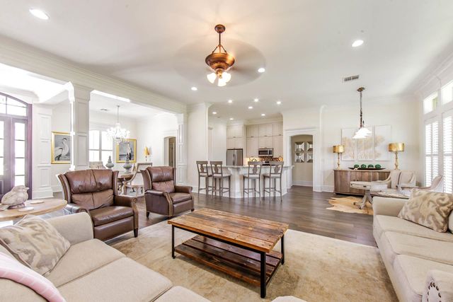 2884 Quiet Oak Place, Houma, LA 70360