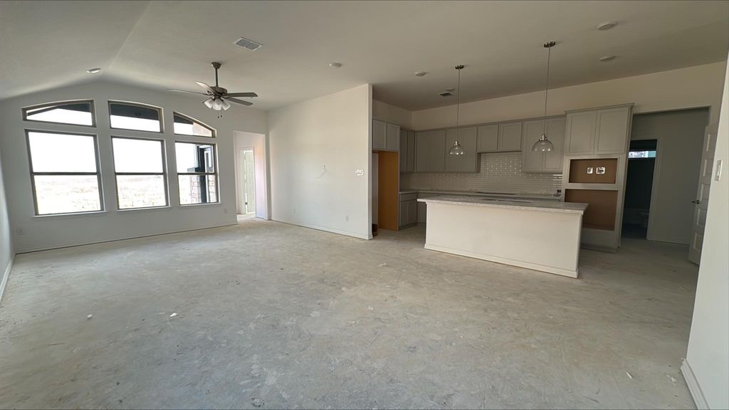 111 Mango CIR, Buda, TX 78610