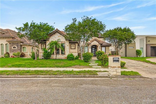 3305 Crystal Falls Avenue, Edinburg, TX 78539