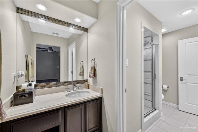 3305 Crystal Falls Avenue, Edinburg, TX 78539