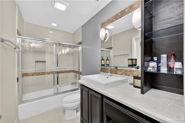 3305 Crystal Falls Avenue, Edinburg, TX 78539