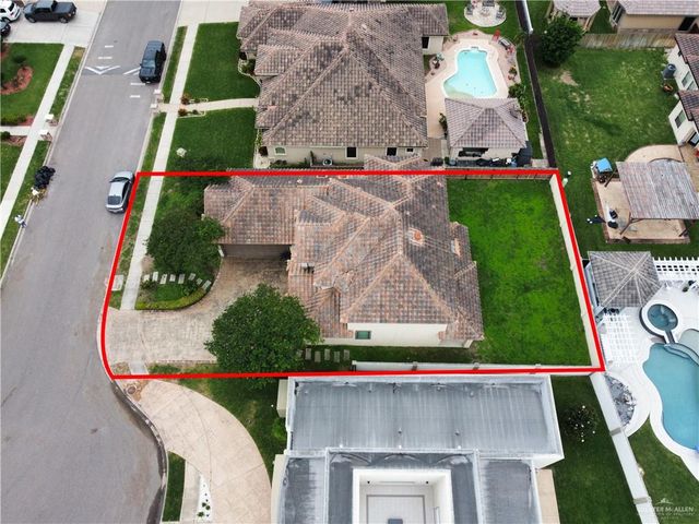 3305 Crystal Falls Avenue, Edinburg, TX 78539