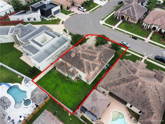 3305 Crystal Falls Avenue, Edinburg, TX 78539