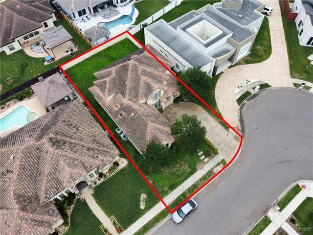 3305 Crystal Falls Avenue, Edinburg, TX 78539