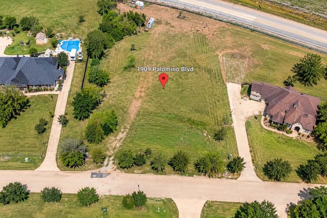 1909 Palomino Boulevard, Crowley, TX 76036