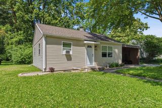 1013 E St Andrews Road, Midland, MI 48642