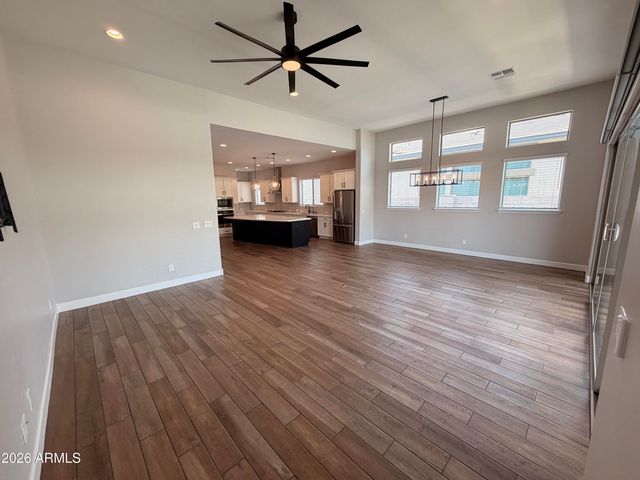 1926 W HOLDEN Drive, Phoenix, AZ 85085