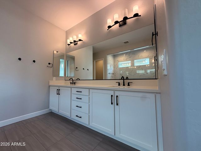 1926 W HOLDEN Drive, Phoenix, AZ 85085