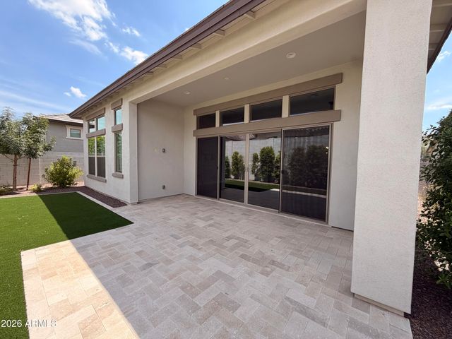 1926 W HOLDEN Drive, Phoenix, AZ 85085