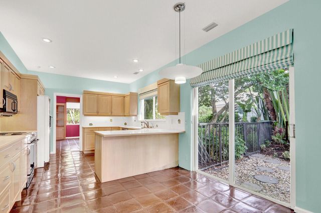 2571 Marseille Drive, Palm Beach Gardens, FL 33410